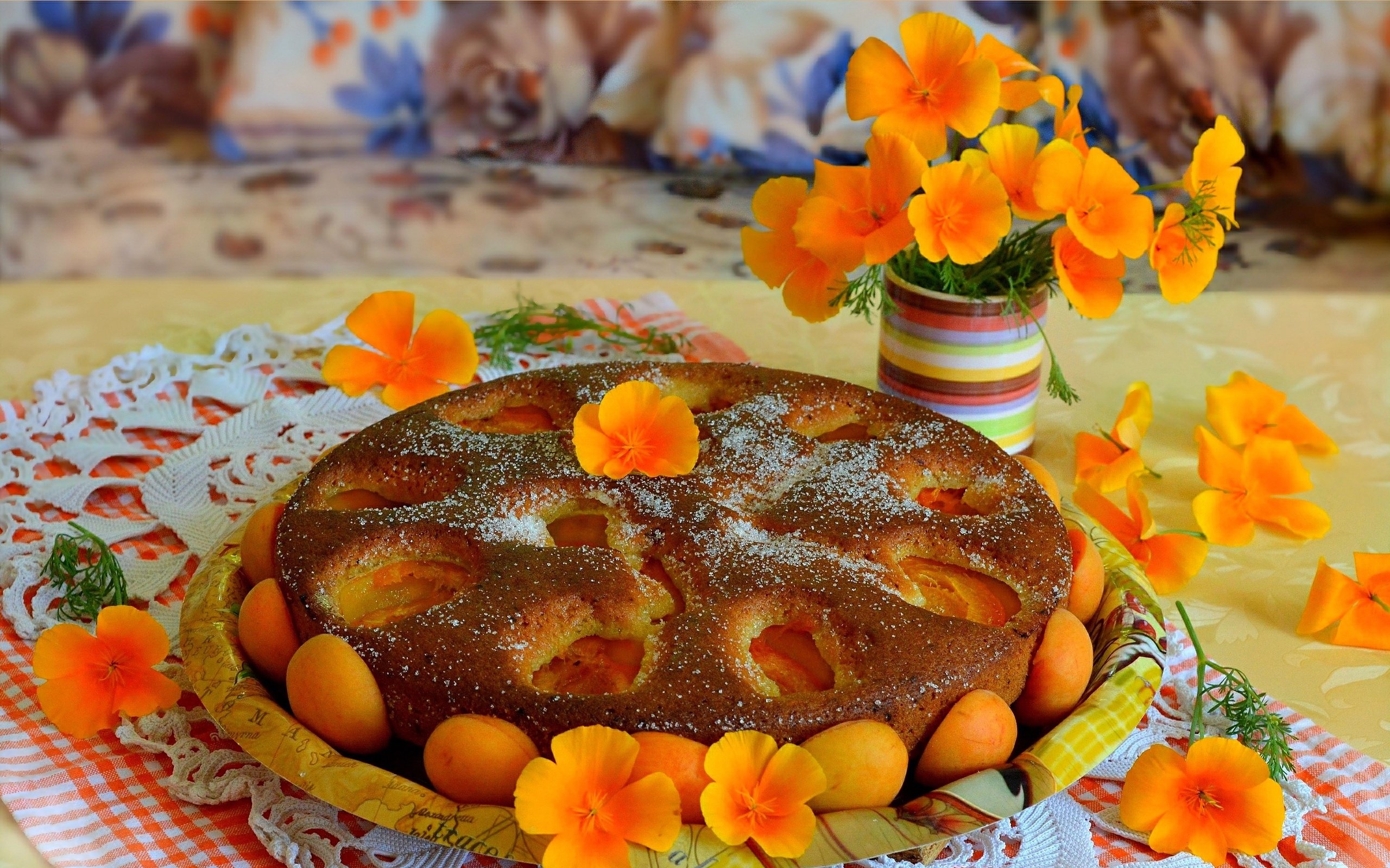 Обои цветы, салфетка, выпечка, пирог, курага, mamamika, flowers, napkin, cakes, pie, dried apricots разрешение 3002x1869 Загрузить