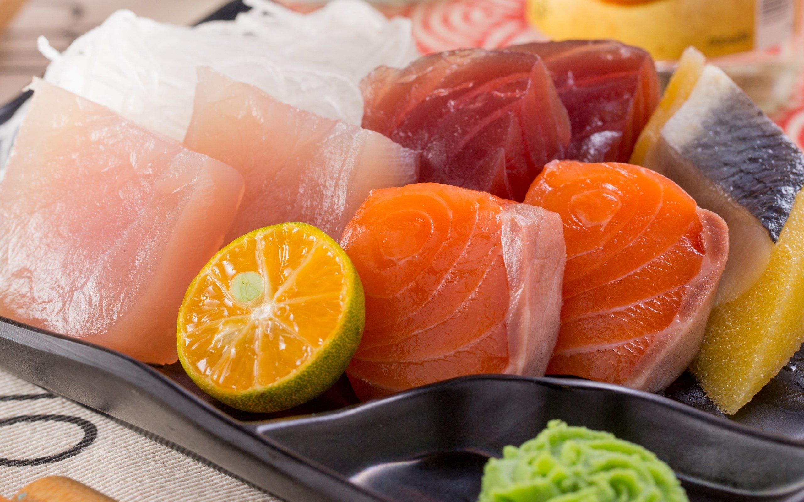 Обои лайм, рыба, морепродукты, лосось, вассаби, lime, fish, seafood, salmon, wasabi разрешение 3000x1703 Загрузить