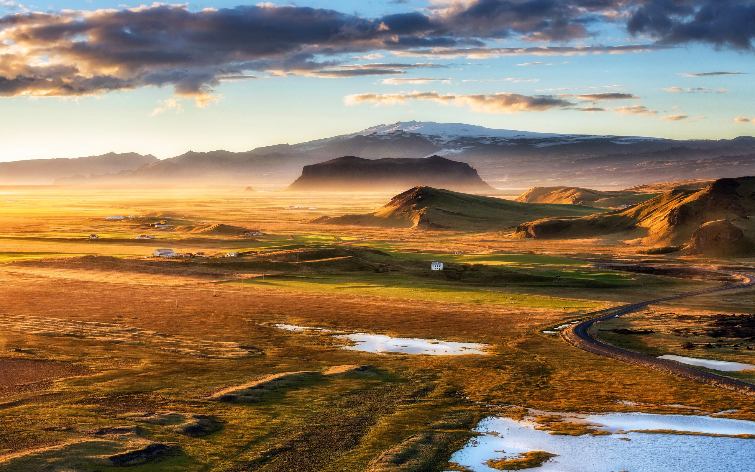 Обои небо, облака, горы, исландия, плато, the sky, clouds, mountains, iceland, plateau разрешение 4400x2475 Загрузить