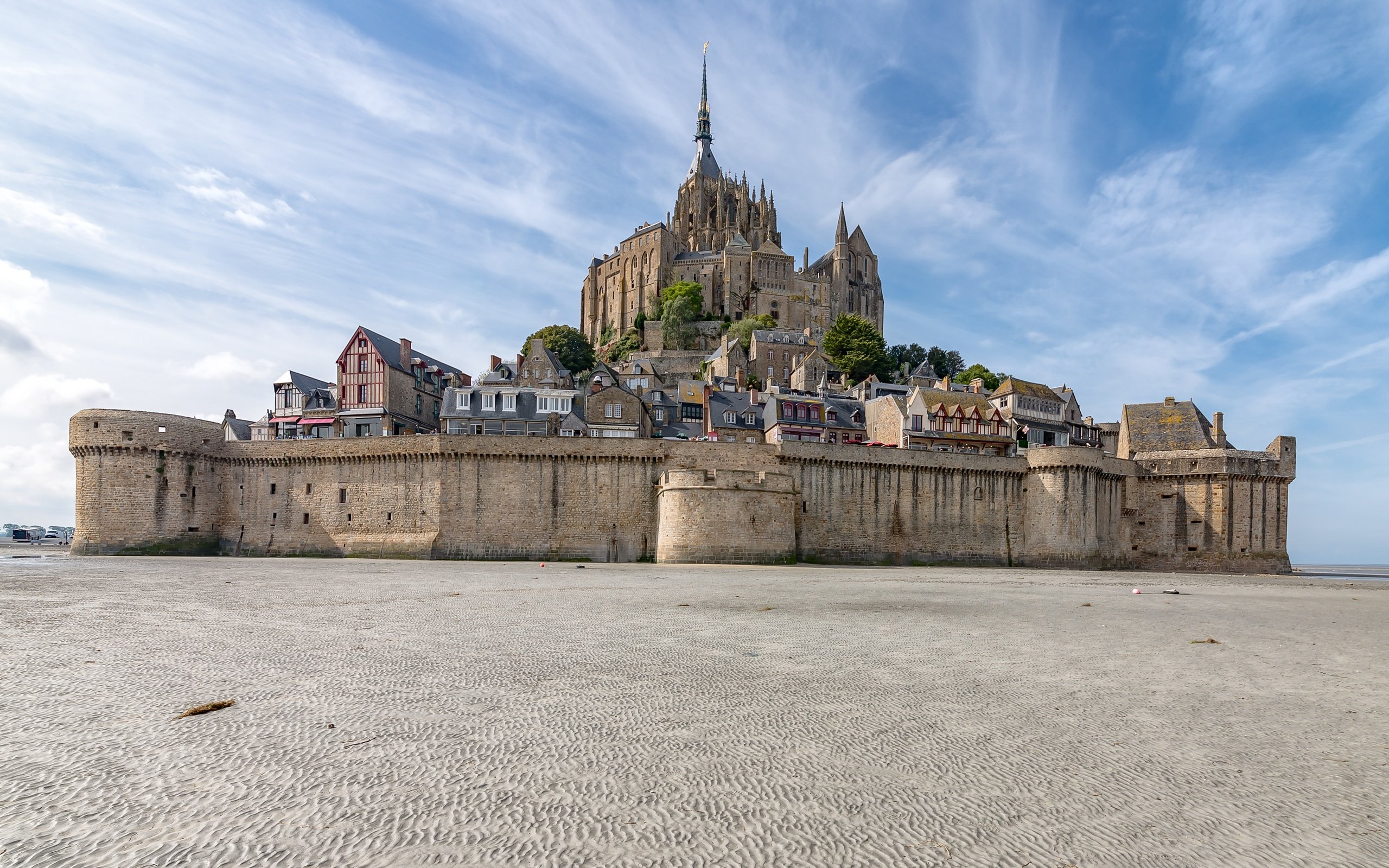 Обои небо, замок, франция, монастырь, нормандия, мон-сен-мишель, le mont saint-michel, the sky, castle, france, the monastery, normandy, mont-saint-michel разрешение 4811x3212 Загрузить