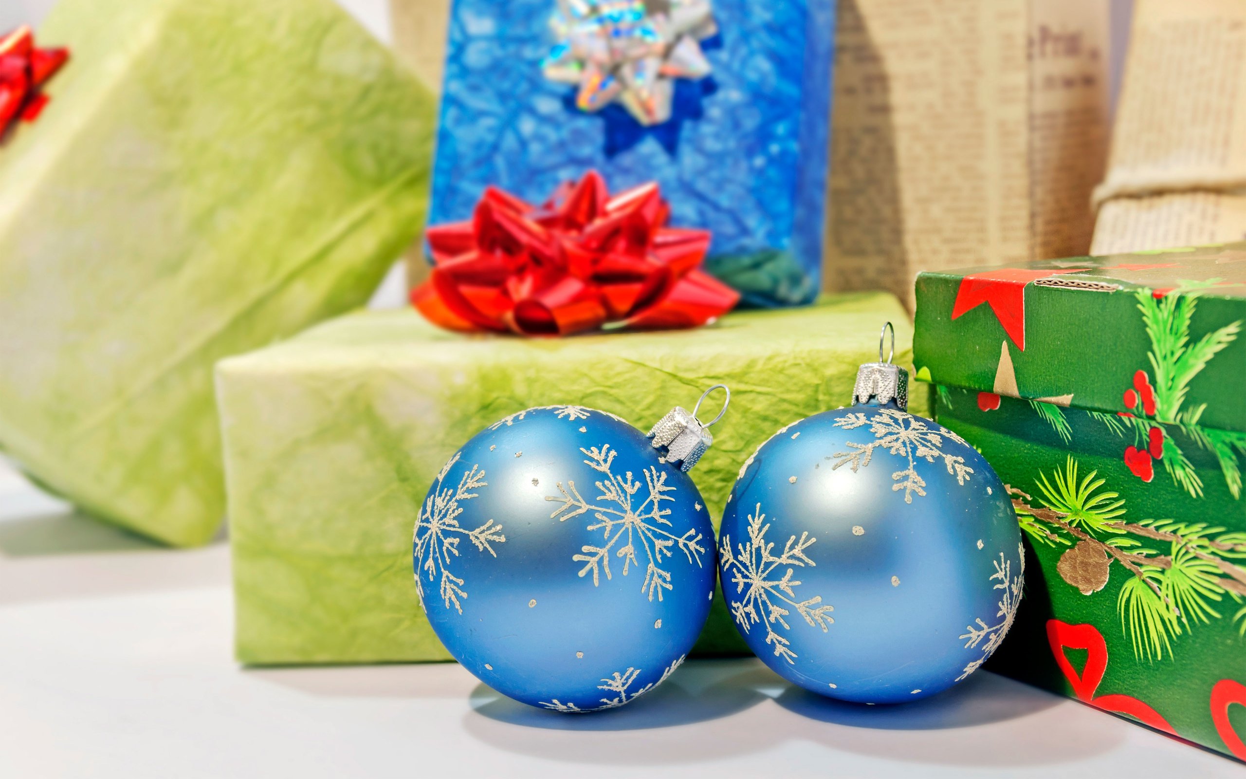 Обои новый год, шары, подарки, рождество, new year, balls, gifts, christmas разрешение 3840x2400 Загрузить