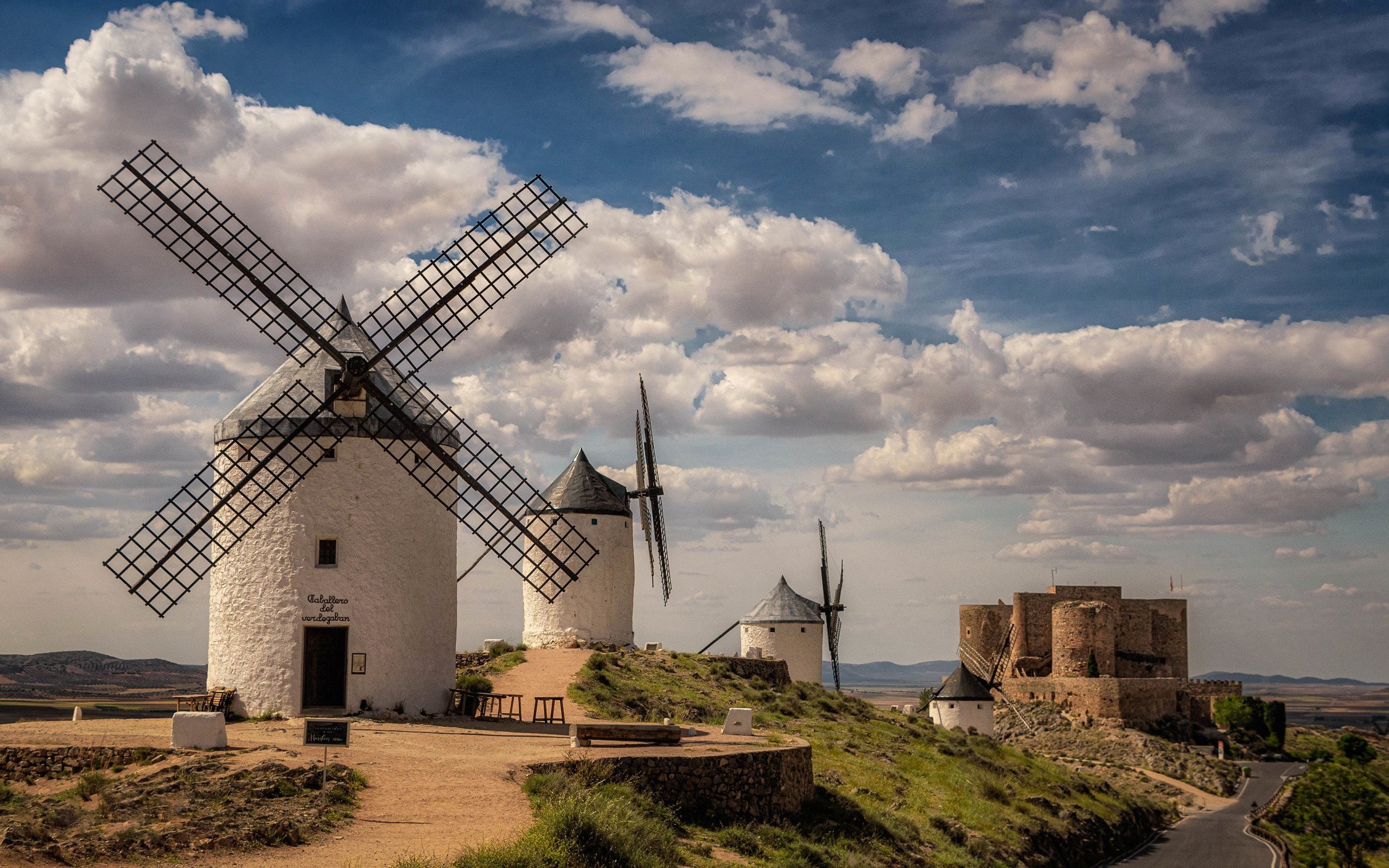 Обои замок, испания, ветряная мельница, castle, spain, windmill разрешение 3780x2363 Загрузить