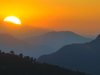 Обои горы, солнце, утро, mountains, the sun, morning разрешение 2500x1103 Загрузить