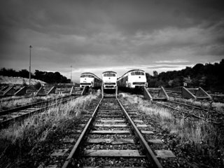 Обои железная дорога, рельсы, жд пути, поезда, чёрно-белое, railroad, rails, railway tracks, trains, black and white разрешение 1920x1200 Загрузить