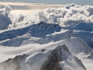 Обои облака, горы, снег, вершины, clouds, mountains, snow, tops разрешение 1920x1200 Загрузить