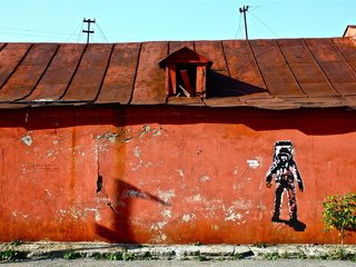 Обои стена, дом, растение, крыша, космонавт, граффити, екатеринбург, wall, house, plant, roof, astronaut, graffiti, ekaterinburg разрешение 5119x3412 Загрузить