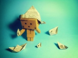 Обои бумага, коробка, кораблики, данбо, paper, box, boats, danbo разрешение 2304x1656 Загрузить