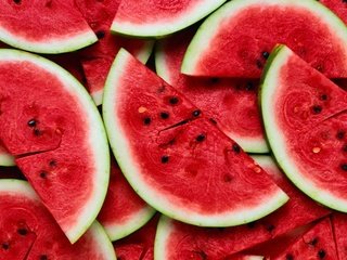 Обои лето, еда, арбуз, арбузы, большая ягода, summer, food, watermelon, watermelons, big berry разрешение 3884x2564 Загрузить