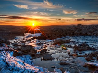 Обои вечер, река, солнце, камни, обои, пейзаж, the evening, river, the sun, stones, wallpaper, landscape разрешение 2972x2000 Загрузить