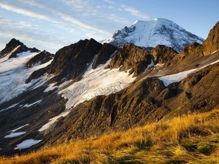 Обои трава, горы, снег, склон, grass, mountains, snow, slope разрешение 1920x1080 Загрузить