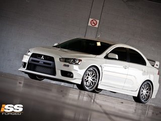 Обои белый, парковка, lancer x 10, не курить, митсубиши, white, parking, no smoking, mitsubishi разрешение 2048x1536 Загрузить