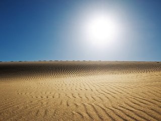 Обои солнце, пустыня, жара, пекло, the sun, desert, heat, hell разрешение 2560x1600 Загрузить