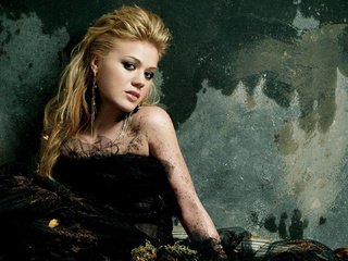 Обои блондинка, певица, сёрьги, черное платье, келли кларксон, blonde, singer, earrings, black dress, kelly clarkson разрешение 1920x1080 Загрузить