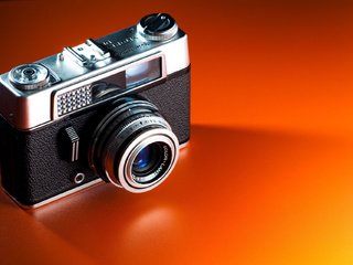 Обои фотоаппарат, voigtlander, vitoret, оранжевый фон, dr, the camera, orange background разрешение 1920x1280 Загрузить