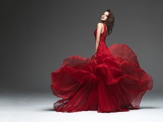 Обои платье, брюнетка, красное, dress, brunette, red разрешение 1950x1080 Загрузить
