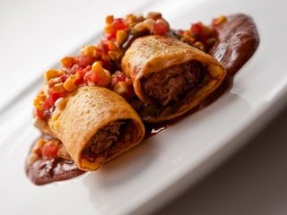 Обои блинчики, соус, фаршированные, pancakes, sauce, stuffed разрешение 1920x1200 Загрузить