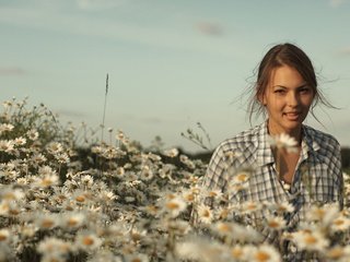 Обои девушка, лето, ромашки, girl, summer, chamomile разрешение 2560x1600 Загрузить