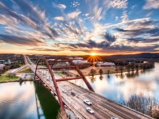 Обои река, солнце, мост, город, сша, техас, остин, pennybacker bridge, river, the sun, bridge, the city, usa, texas, austin разрешение 2560x1600 Загрузить