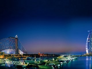 Обои оаэ, пляж, hotel, яхты, jumeirah, город, пристань, катера, бухта, ночной, дубай, uae, beach, yachts, the city, marina, boats, bay, night, dubai разрешение 3503x1956 Загрузить