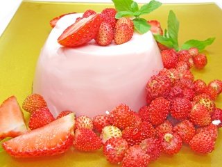 Обои фон, еда, клубника, красный, ягоды, сладкое, десерт, background, food, strawberry, red, berries, sweet, dessert разрешение 3600x2500 Загрузить