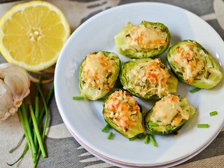 Обои лимон, капуста, чеснок, брюссельская капуста, lemon, cabbage, garlic, brussels sprouts разрешение 2048x1365 Загрузить