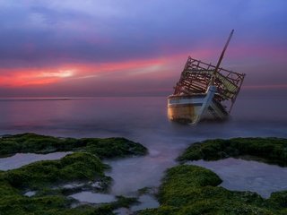 Обои небо, природа, закат, море, корабль, the sky, nature, sunset, sea, ship разрешение 2047x1249 Загрузить