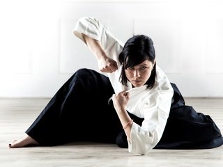 Обои девушка, брюнетка, спорт, айкидо, girl, brunette, sport, aikido разрешение 5616x3744 Загрузить