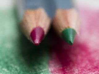 Обои макро, фон, цвет, карандаши, цветные, цветные карандаши, карандаши два, macro, background, color, pencils, colored, colored pencils, pencils two разрешение 1920x1200 Загрузить