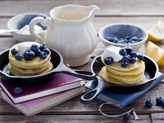 Обои ягоды, черника, выпечка, блины, натюрморт, anna verdina, berries, blueberries, cakes, pancakes, still life разрешение 2000x1331 Загрузить