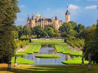 Обои деревья, мекленбург-передняя померания, парк, schweriner schloss, schwerin palace, замок, пруд, дворец, германия, шверин, шверинский замок, trees, mecklenburg-vorpommern, park, castle, pond, palace, germany, schwerin, schwerin castle разрешение 2560x1600 Загрузить