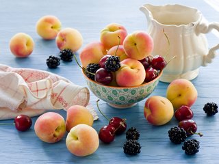 Обои фрукты, черешня, ягоды, натюрморт, ежевика, абрикосы, anna verdina, fruit, cherry, berries, still life, blackberry, apricots разрешение 2000x1331 Загрузить