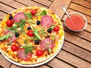 Обои зелень, сыр, колбаса, помидоры, соус, томаты, пицца, greens, cheese, sausage, tomatoes, sauce, pizza разрешение 2880x1920 Загрузить