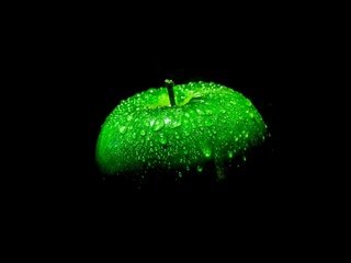 Обои капли, черный фон, яблоко, зеленое, капли воды, м, drops, black background, apple, green, water drops, m разрешение 1920x1200 Загрузить