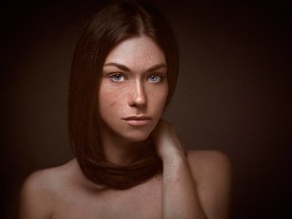 Обои девушка, фон, портрет, взгляд, веснушки, girl, background, portrait, look, freckles разрешение 2048x1320 Загрузить