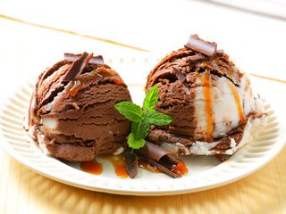 Обои мороженое, шоколад, сладкое, мороженное, десерт, в шоколаде, ваниль, ice cream, chocolate, sweet, dessert, vanilla разрешение 4342x3020 Загрузить