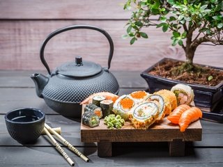 Обои дерево, чайник, суши, роллы, японская кухня, соевый соус, tea tree, tree, kettle, sushi, rolls, japanese cuisine, soy sauce разрешение 2880x1920 Загрузить