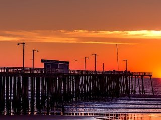 Обои небо, gull, набережная, embankment, фонари, ловит рыбу, птица, огни, вода, вс, солнце, рыбалка, песок, неба, люди, людей, песка, чайка, океана, океан, птаха, the ocean, the sky, promenade, lights, bird, water, sun, the sun, fishing, sand, sky, people, seagull, ocean разрешение 3213x1080 Загрузить