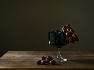 Обои виноград, бокал, ягоды, grapes, glass, berries разрешение 2048x1401 Загрузить