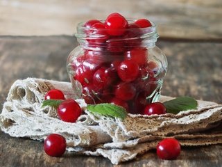 Обои мята, листья, ягоды, вишни, салфетка, банка, mint, leaves, berries, cherry, napkin, bank разрешение 2048x1366 Загрузить