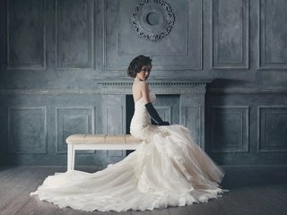 Обои девушка, платье, взгляд, волосы, невеста, свадебное платье, girl, dress, look, hair, the bride, wedding dress разрешение 4256x2832 Загрузить