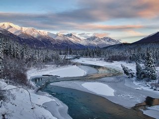 Обои деревья, река, горы, снег, зима, пейзаж, trees, river, mountains, snow, winter, landscape разрешение 2500x1667 Загрузить