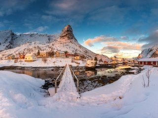 Обои горы, снег, зима, норвегия, поселение, mountains, snow, winter, norway, settlement разрешение 2500x1234 Загрузить