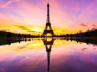 Обои отражение, париж, франция, зарево, эйфелева башня, reflection, paris, france, glow, eiffel tower разрешение 2555x1600 Загрузить