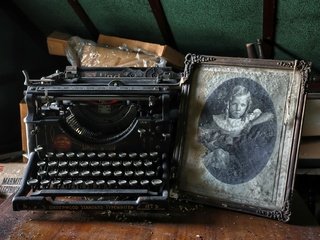 Обои фото, фон, ретро, фотография, печатная машинка, пишущая машинка, photo, background, retro, typewriter разрешение 2048x1269 Загрузить