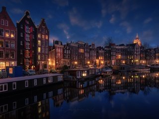 Обои огни, вечер, город, канал, нидерланды, амстердам, lights, the evening, the city, channel, netherlands, amsterdam разрешение 1920x1280 Загрузить