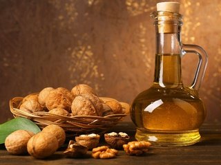 Обои орехи, масло, натюрморт, грецкий орех, nuts, oil, still life, walnut разрешение 2560x1600 Загрузить