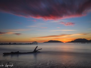 Обои скалы, берег, закат, море, италия, небо. облака, davide lopresti, леричи, rocks, shore, sunset, sea, italy, the sky. clouds, lerici разрешение 2000x1196 Загрузить