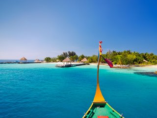Обои море, пляж, лодка, отдых, остров, тропики, мальдивы, sea, beach, boat, stay, island, tropics, the maldives разрешение 2000x1154 Загрузить
