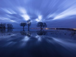 Обои деревья, вечер, озеро, отражение, trees, the evening, lake, reflection разрешение 2048x1293 Загрузить