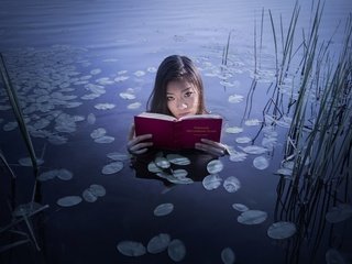 Обои озеро, природа, девушка, настроение, взгляд, книга, азиатка, lake, nature, girl, mood, look, book, asian разрешение 3600x2400 Загрузить